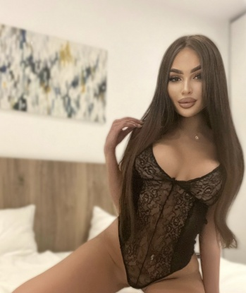 Полина